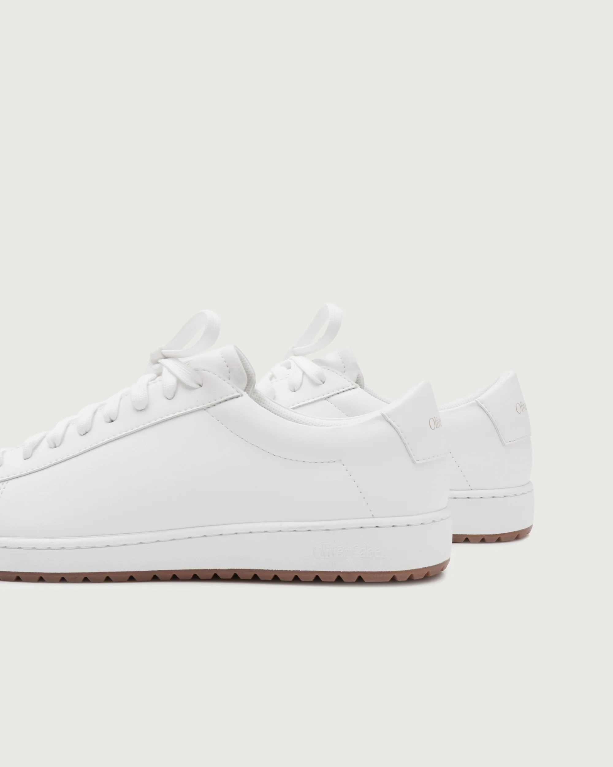Low 1 Golf | White Gum - Image 3